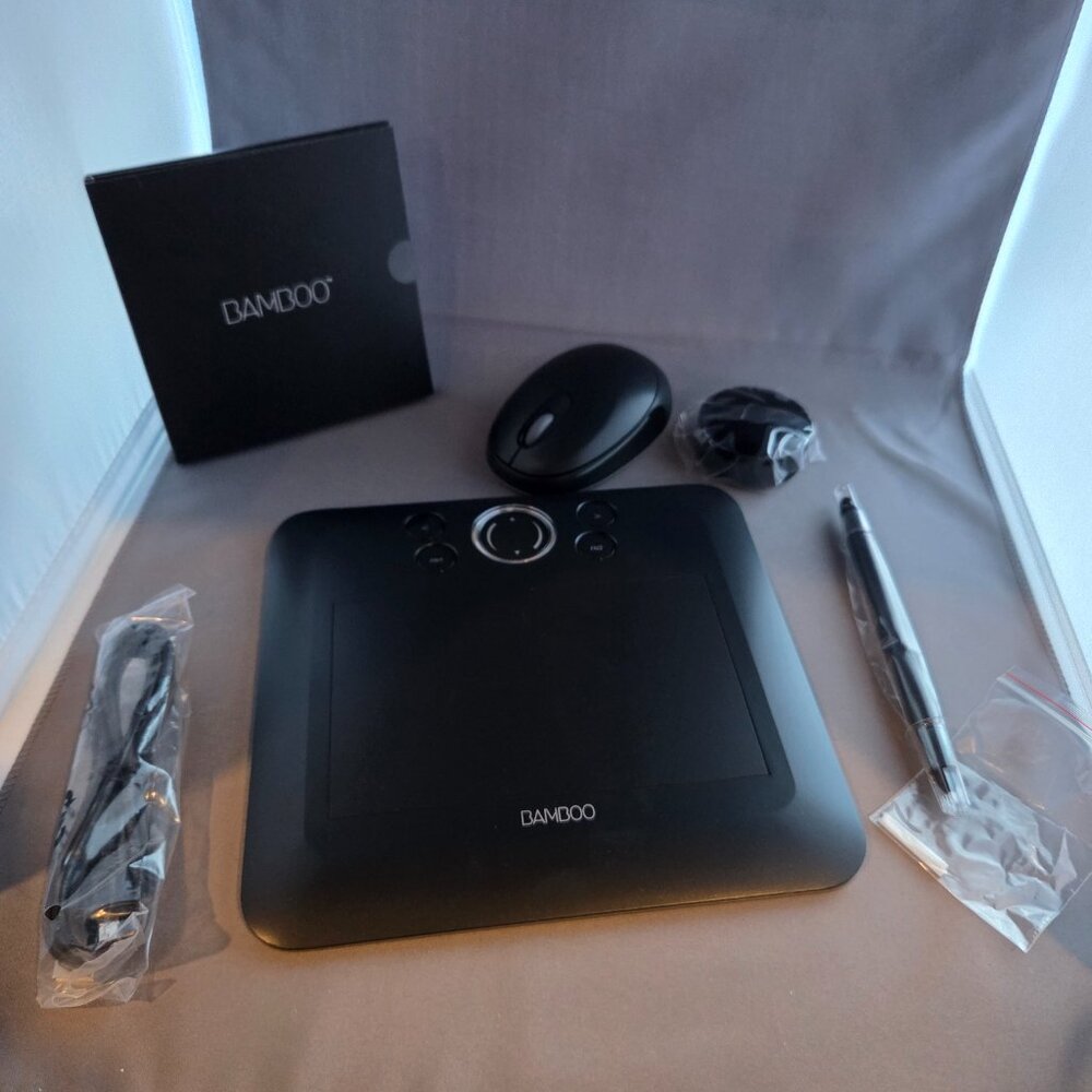 NEW Wacom Bamboo Fun CTE450K1 Drawing Tablet – Unused